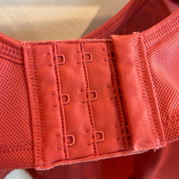 WACOAL SPORT Sz 38C Bra Underwire J-Hook Adjustable Back No Padding NEW WITH TAG - Picture 8 of 13